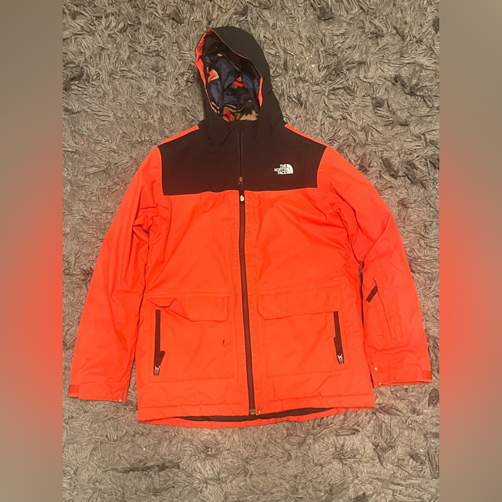 Boys the north Face orange winter coat size 14/16